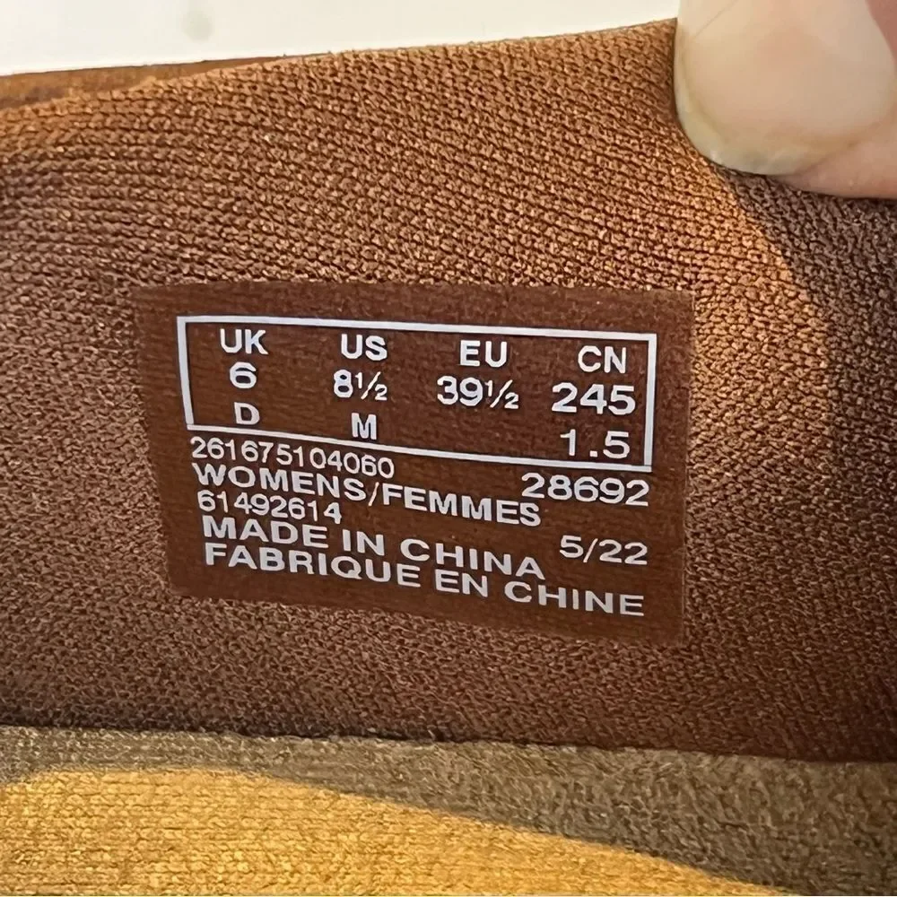 Collection by Clarks Women's slip on Brown Loafers Size 8 1/2